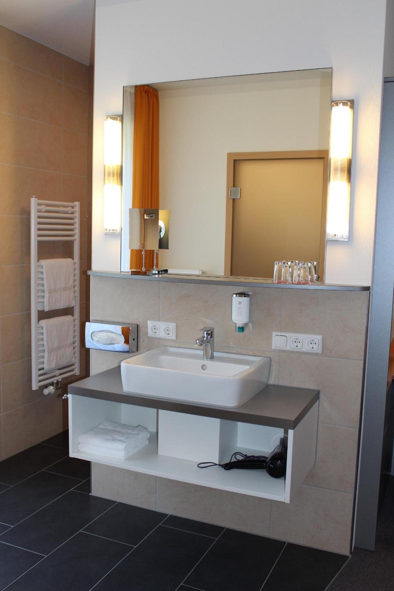Hotel Ripken Kirchhatten Habitación foto