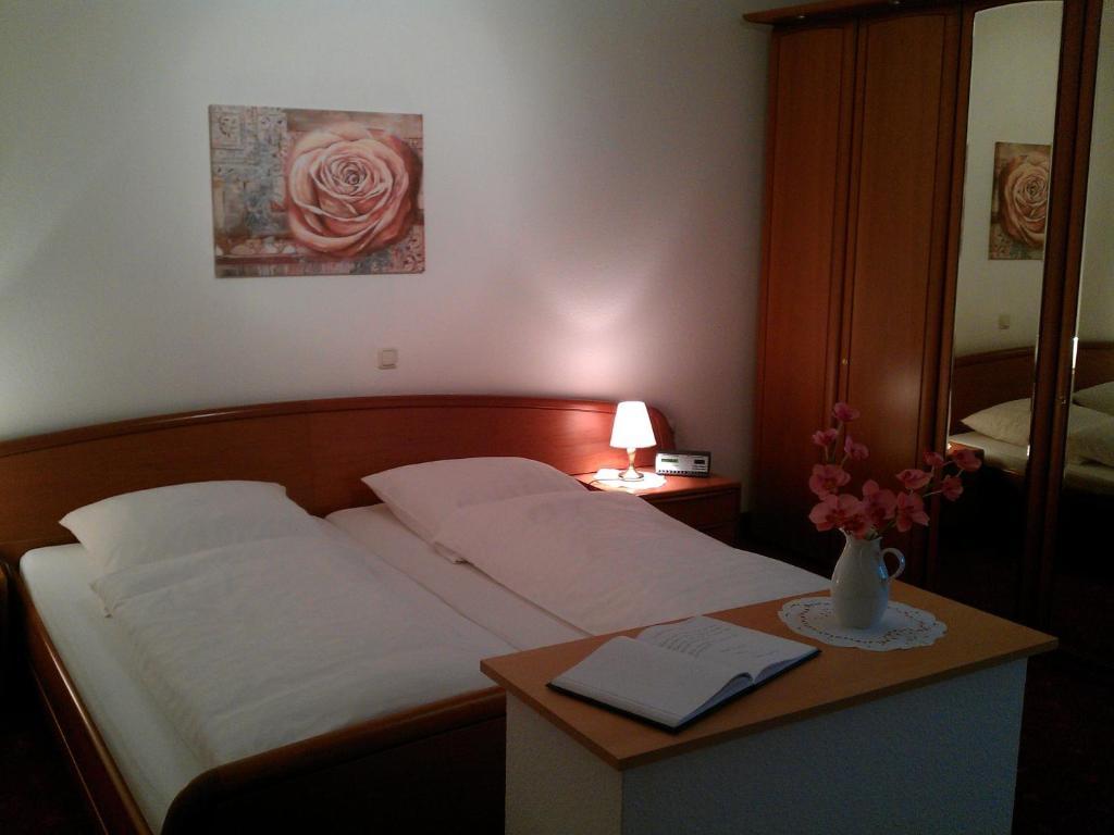 Hotel Ripken Kirchhatten Habitación foto